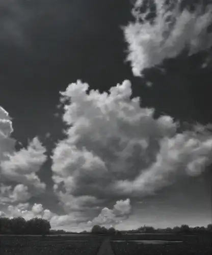 Monochrome #9 - Big Sky